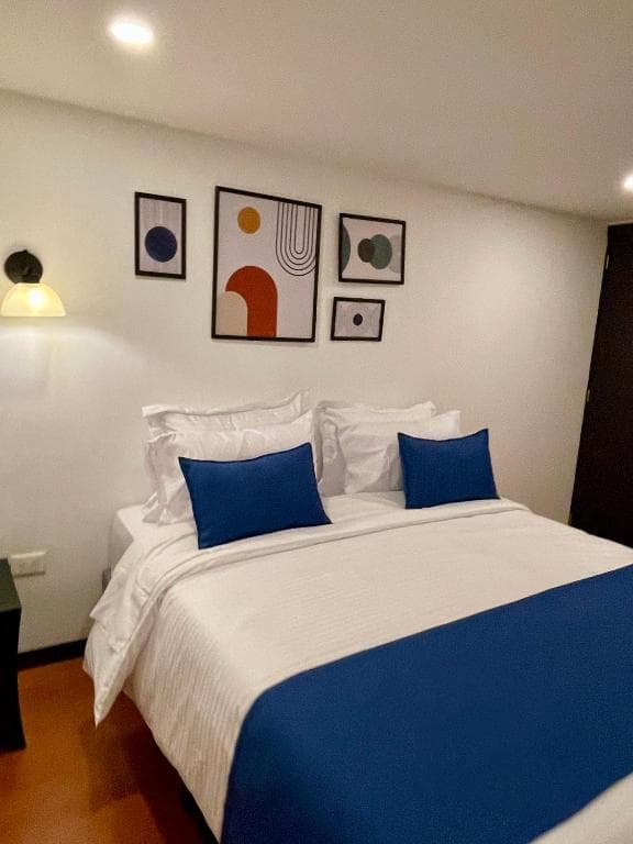 Hotel Embajada 44 3